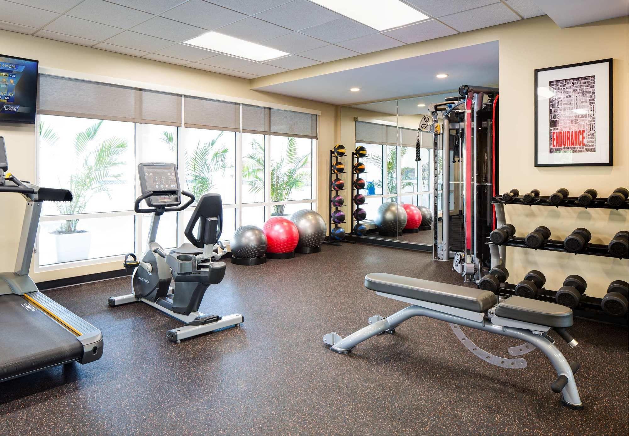 Towneplace Suites By Marriott Pittsburgh Harmarville Экстерьер фото