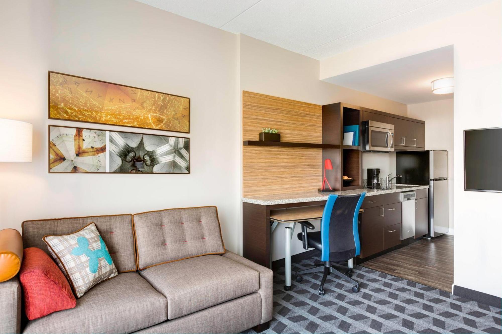 Towneplace Suites By Marriott Pittsburgh Harmarville Экстерьер фото