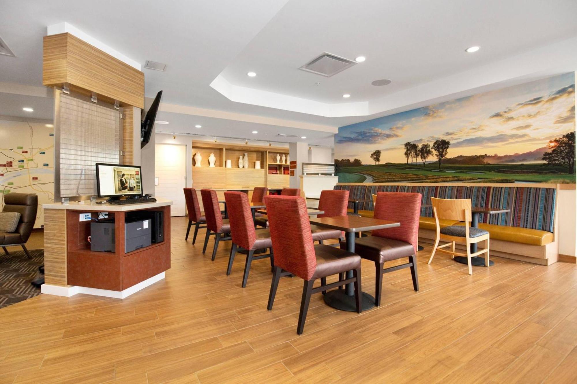 Towneplace Suites By Marriott Pittsburgh Harmarville Экстерьер фото