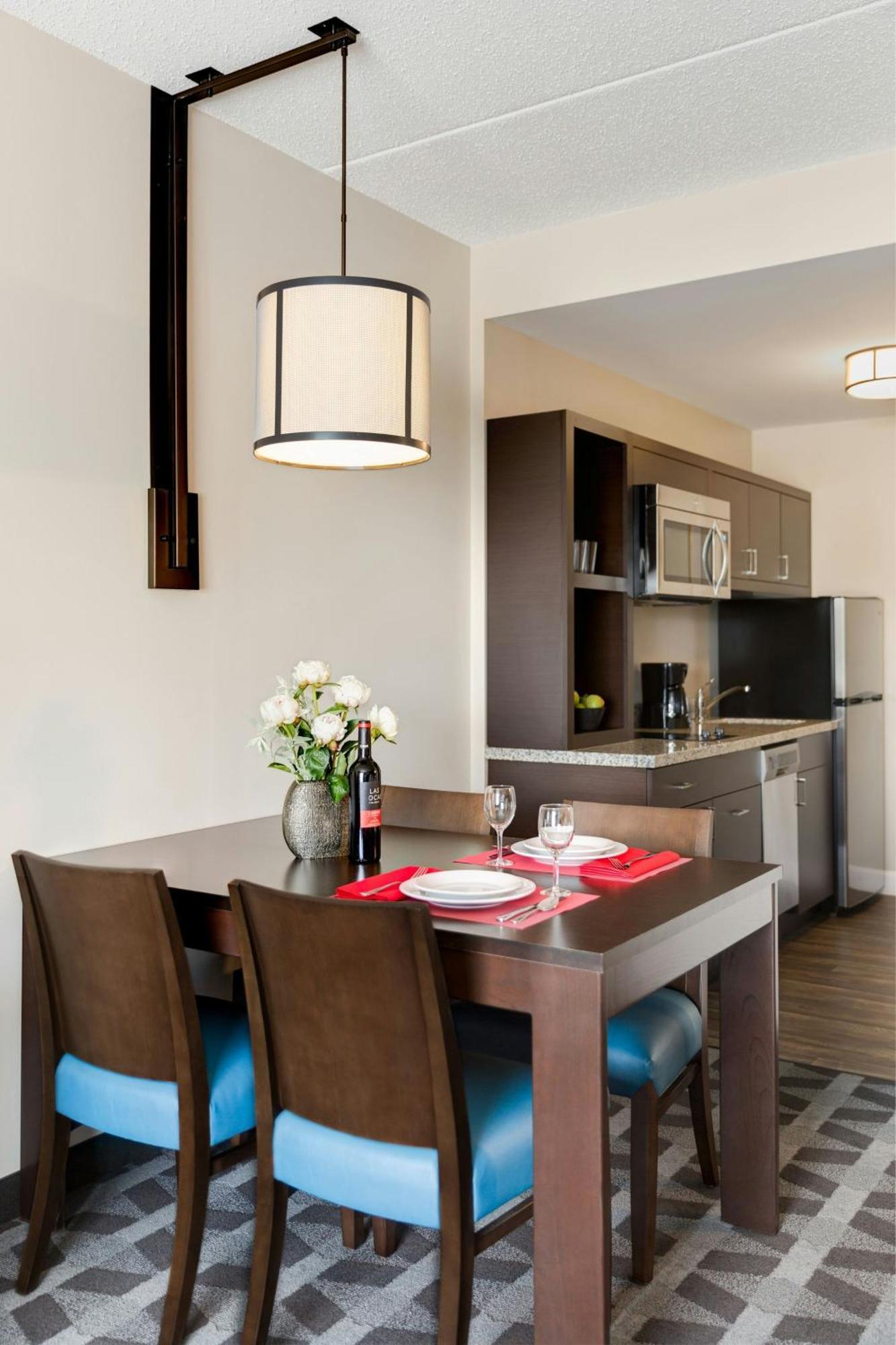 Towneplace Suites By Marriott Pittsburgh Harmarville Экстерьер фото