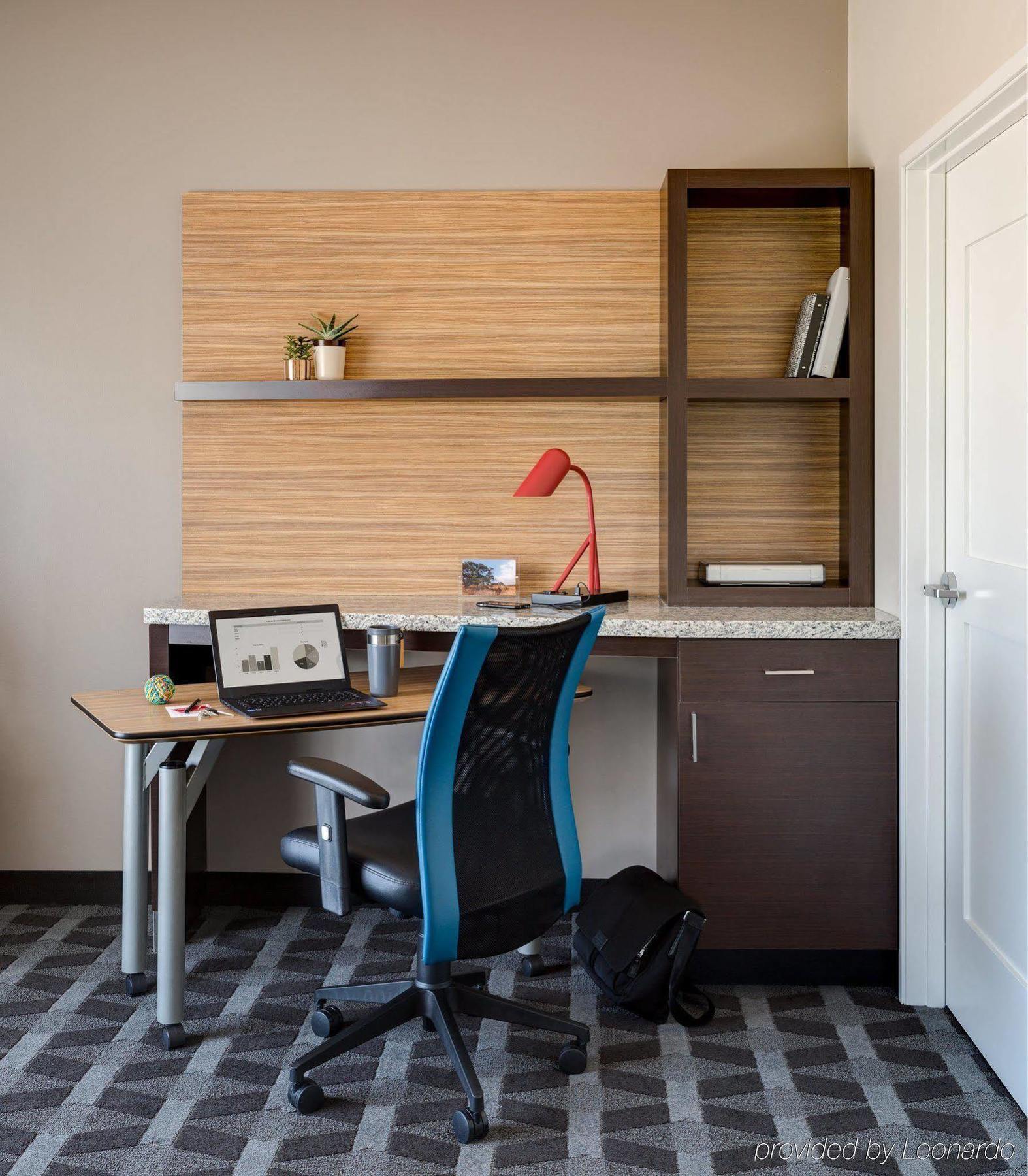 Towneplace Suites By Marriott Pittsburgh Harmarville Экстерьер фото